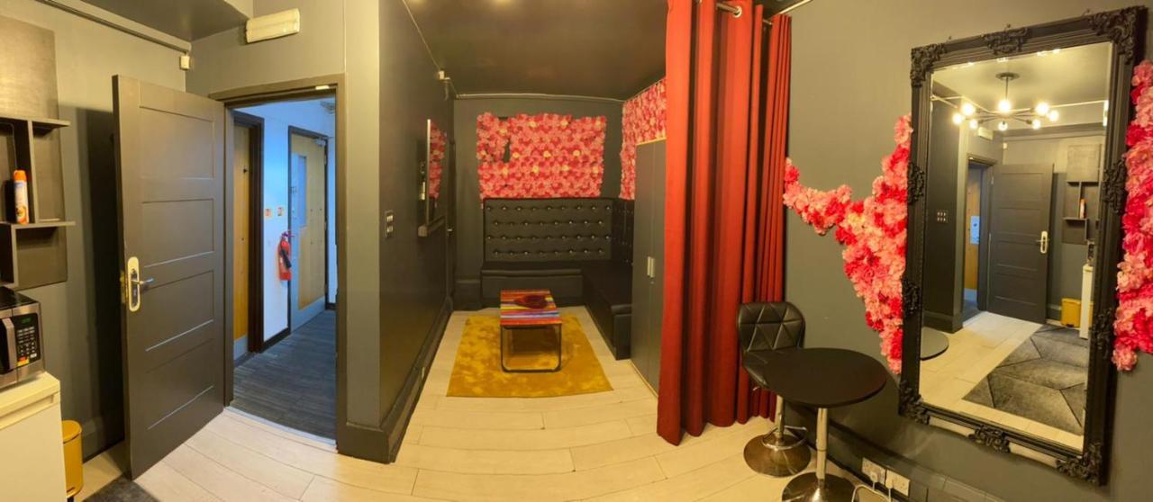 Wns Hotel Лондон Екстериор снимка
